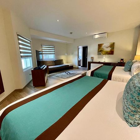 Áurea Hotel&Suites Zapopan Ngoại thất bức ảnh