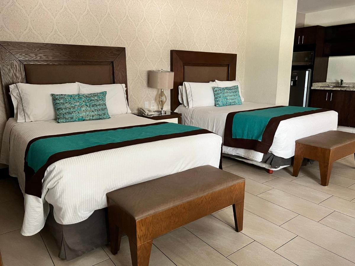 Áurea Hotel&Suites Zapopan Ngoại thất bức ảnh