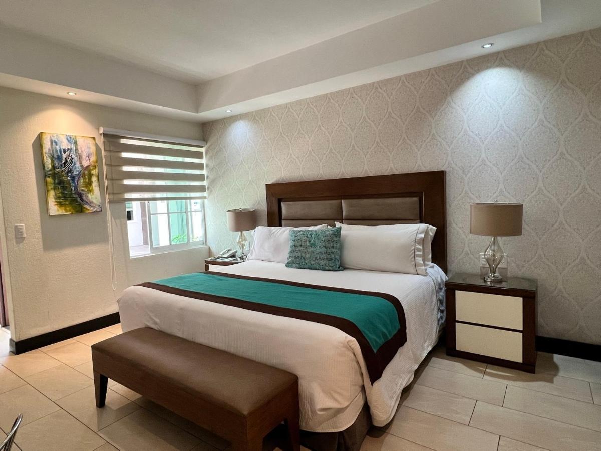 Áurea Hotel&Suites Zapopan Ngoại thất bức ảnh