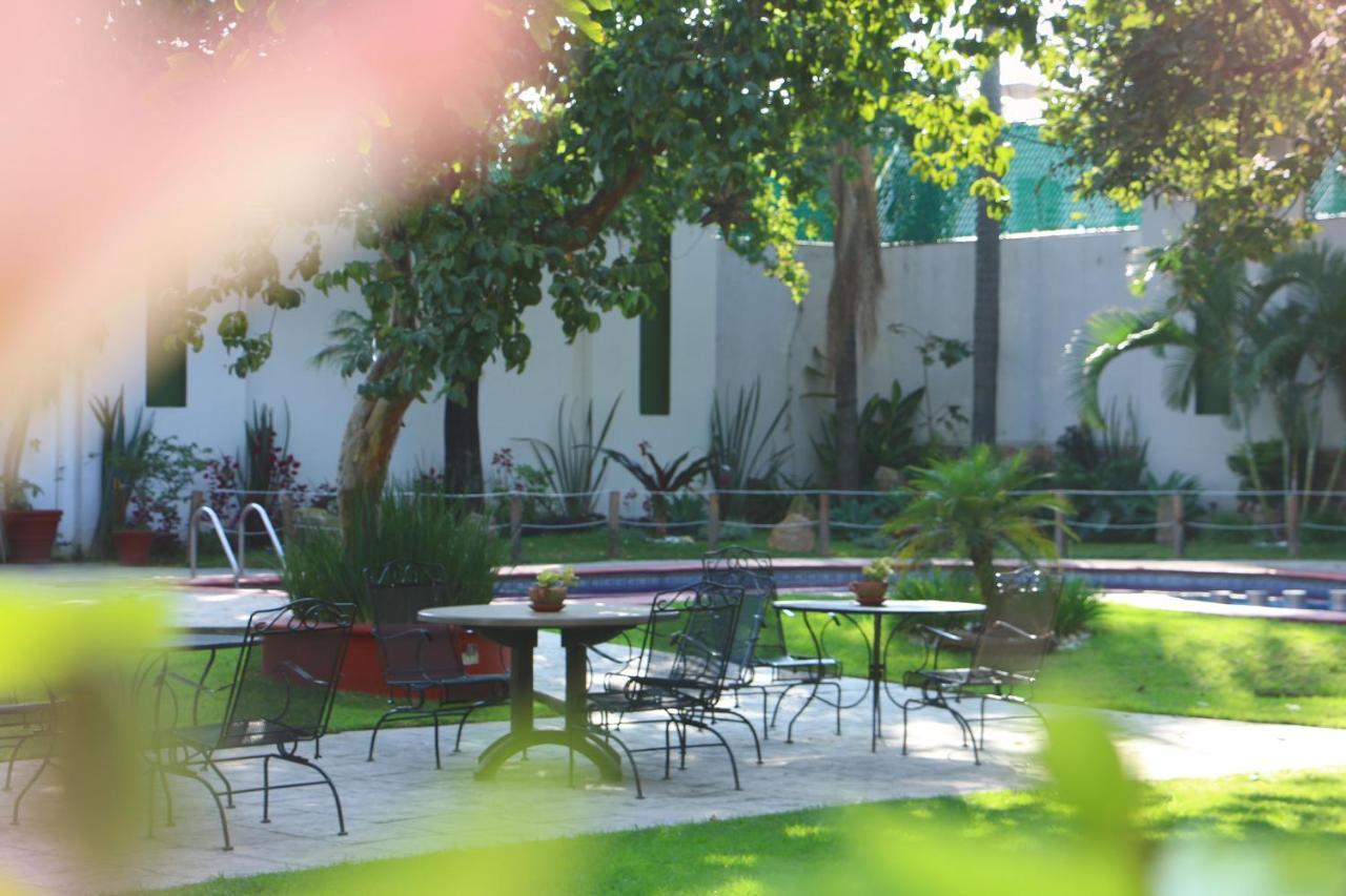 Áurea Hotel&Suites Zapopan Ngoại thất bức ảnh